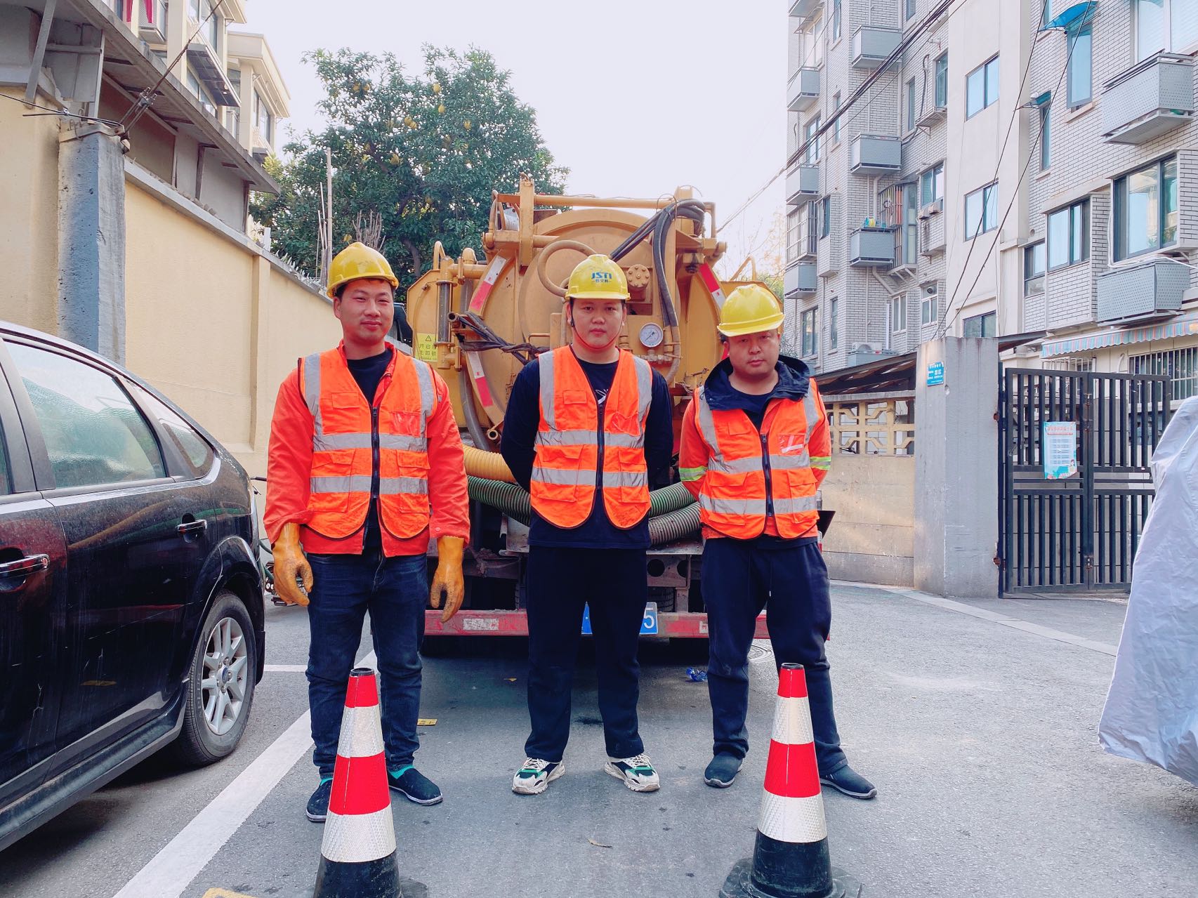 颐和路南京某小区管道清淤检测施工